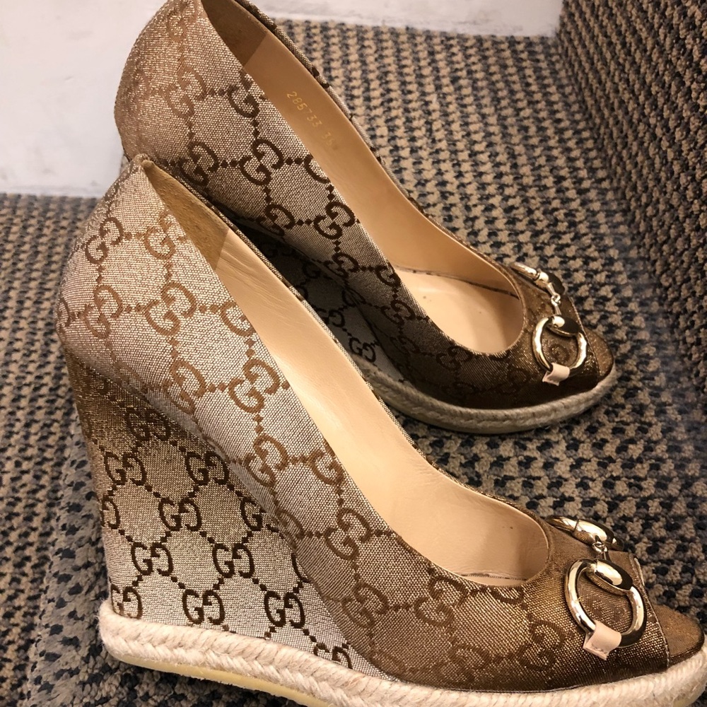 Gucci wedges